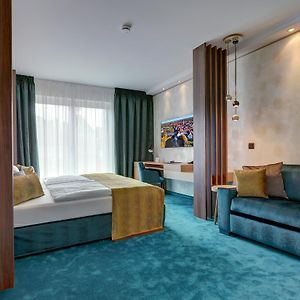 Deluxe Zimmer mit Kingsize-Bett